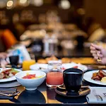 Courtyard By Marriott Paris Porte De Versailles Hotel 4*
