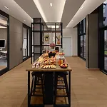 Courtyard By Marriott Paris Porte De Versailles Hotel