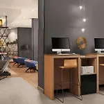 Courtyard By Marriott Paris Porte De Versailles فندق إسّي لي مولينو