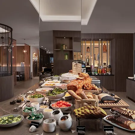 Courtyard By Marriott Paris Porte De Versailles Issy-les-Moulineaux