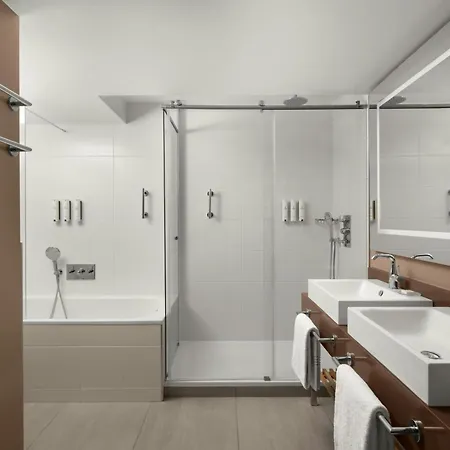 Courtyard By Marriott Paris Porte De Versailles Hotel 4*
