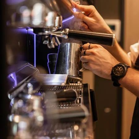 Courtyard By Marriott Paris Porte De Versailles 4* Issy-les-Moulineaux