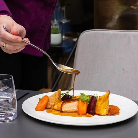 Courtyard By Marriott Paris Porte De Versailles 4* Issy-les-Moulineaux