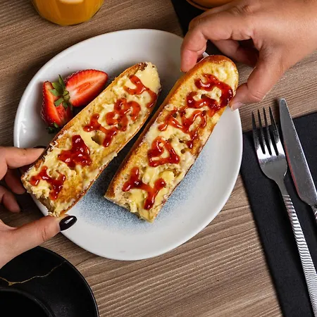 Courtyard By Marriott Paris Porte De Versailles Ξενοδοχείο 4*