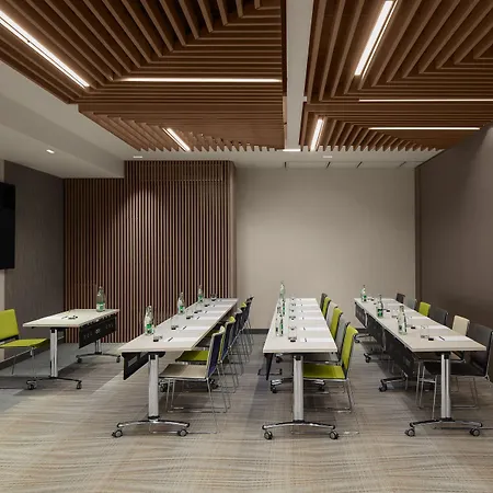 Courtyard By Marriott Paris Porte De Versailles