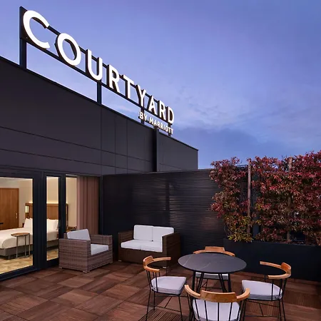 Courtyard By Marriott Paris Porte De Versailles Hotel