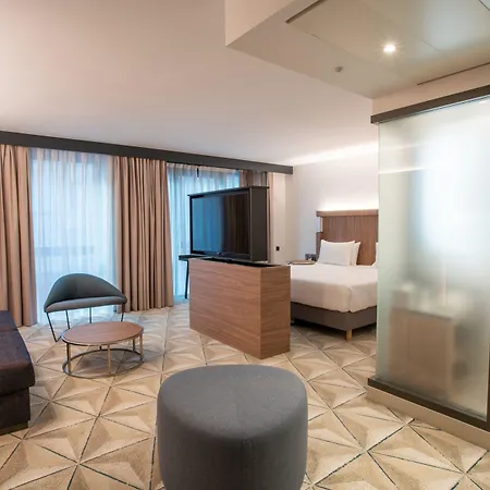 Courtyard By Marriott Paris Porte De Versailles Hotel 4*