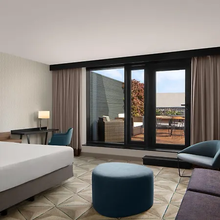 Courtyard By Marriott Paris Porte De Versailles Issy-les-Moulineaux