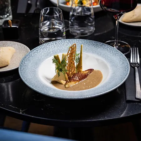 Courtyard By Marriott Paris Porte De Versailles Ξενοδοχείο Issy-les-Moulineaux