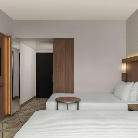 Courtyard By Marriott Paris Porte De Versailles Issy-les-Moulineaux