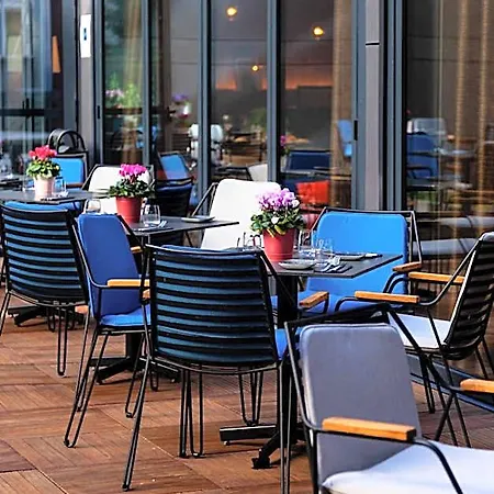 Courtyard By Marriott Paris Porte De Versailles Hotel Issy-les-Moulineaux