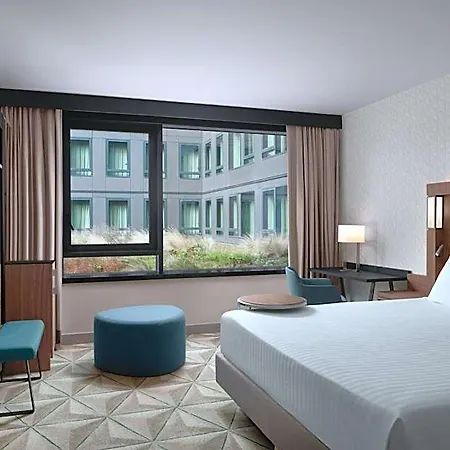 Courtyard By Marriott Paris Porte De Versailles