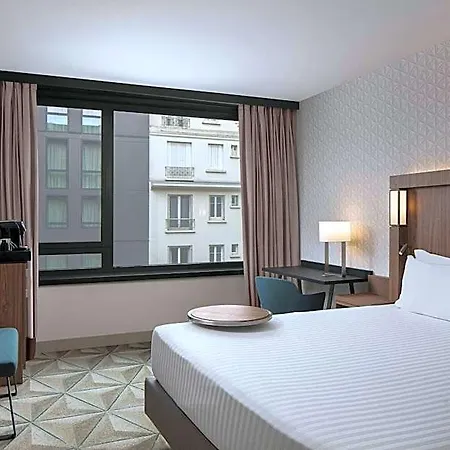 Courtyard By Marriott Paris Porte De Versailles 4* إسّي لي مولينو
