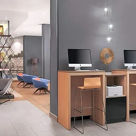 Courtyard By Marriott Paris Porte De Versailles فندق 4*