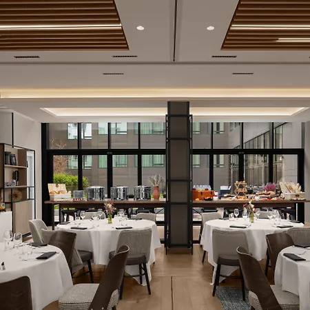 Hotel Courtyard By Marriott Paris Porte De Versailles Issy-les-Moulineaux