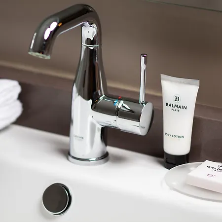 Courtyard By Marriott Paris Porte De Versailles Hotel
