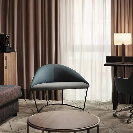 Courtyard By Marriott Paris Porte De Versailles 4* Issy-les-Moulineaux