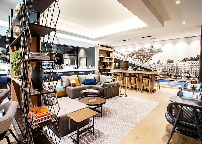 Hotel Courtyard By Marriott Paris Porte De Versailles 4*