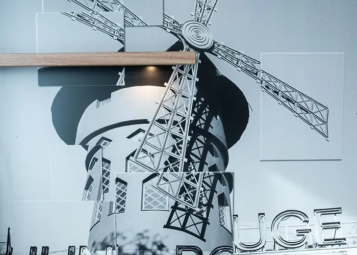 호텔 Courtyard By Marriott Paris Porte De Versailles 이씨레물리노