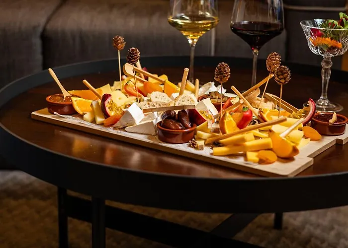 Courtyard By Marriott Paris Porte De Versailles Issy-les-Moulineaux