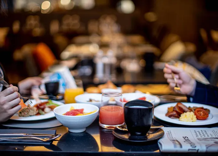 Courtyard By Marriott Paris Porte De Versailles Hotel 4*