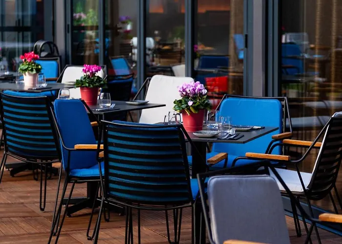 Courtyard By Marriott Paris Porte De Versailles Hotel Issy-les-Moulineaux