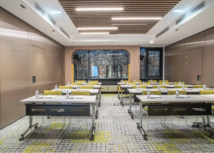 Hotel Courtyard By Marriott Paris Porte De Versailles 4*
