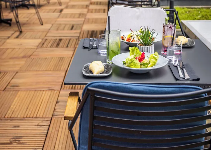 Ξενοδοχείο Courtyard By Marriott Paris Porte De Versailles 4*