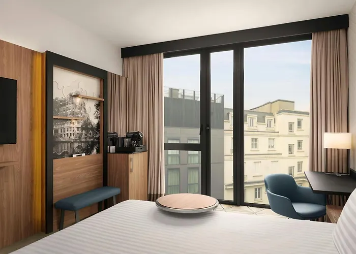 Courtyard By Marriott Paris Porte De Versailles Hotel Issy-les-Moulineaux